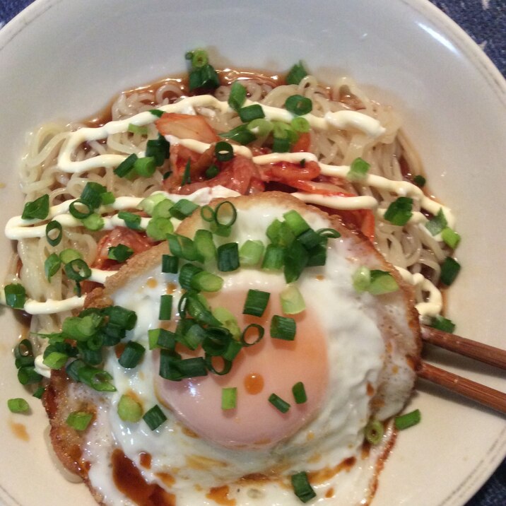 キムチ&目玉焼き乗せ♪冷やし中華